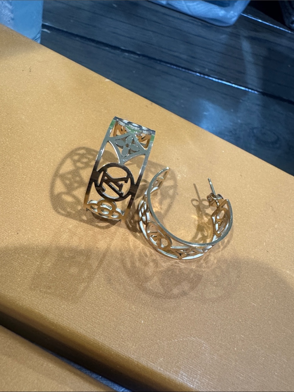 Source Unknown Gold Openwork Hoops